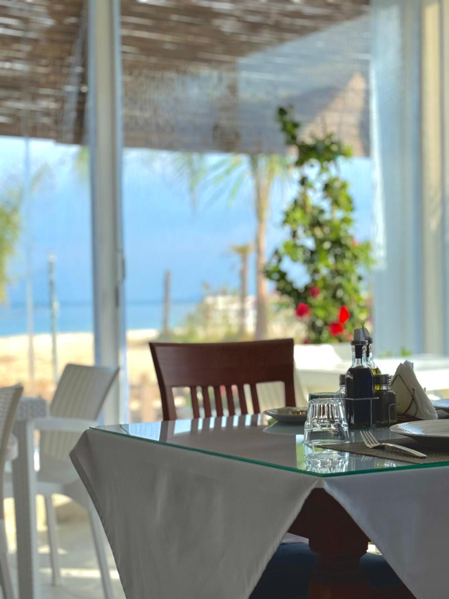 Blue Paradise Hotel Orikum Ngoại thất bức ảnh