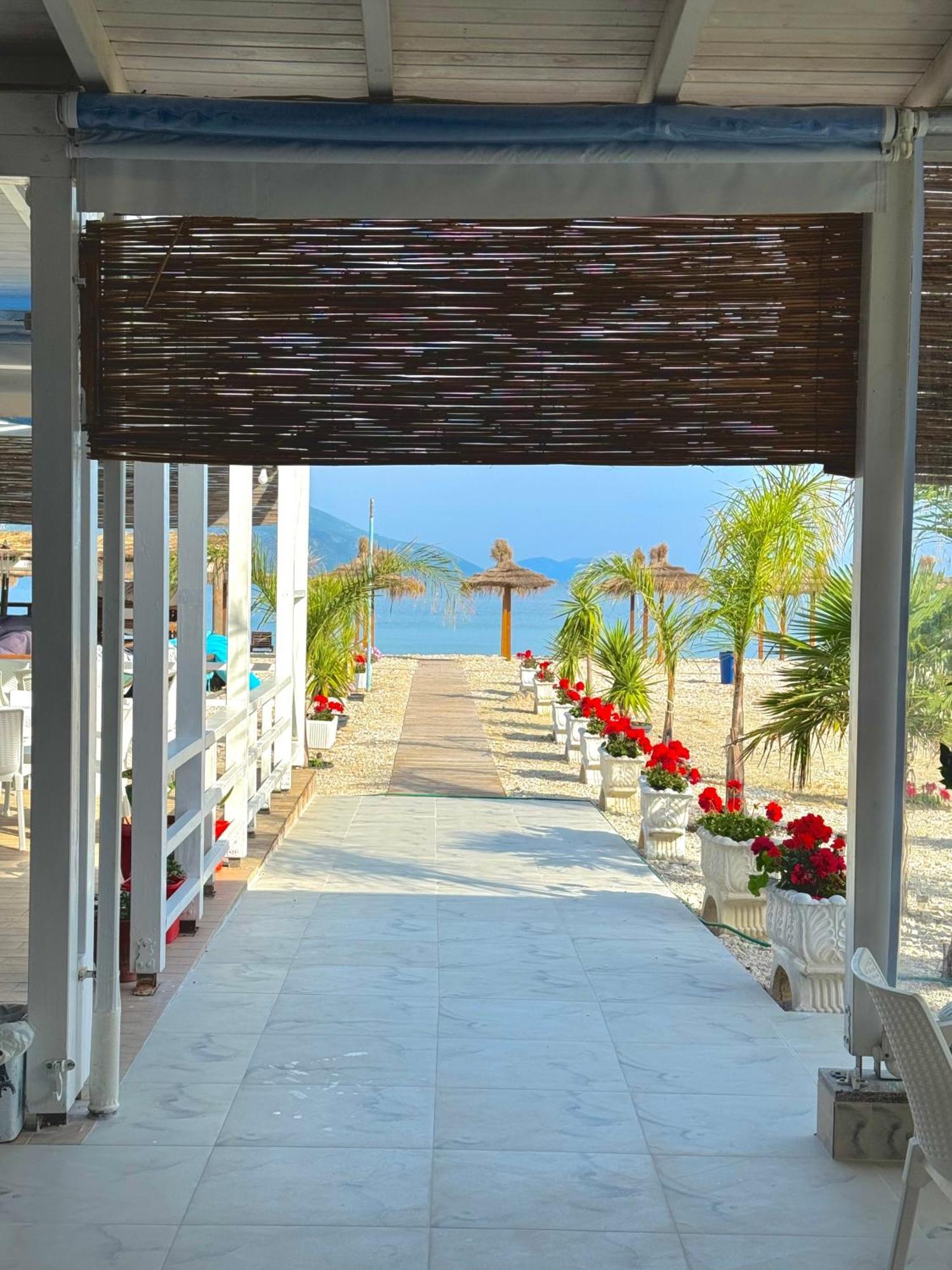 Blue Paradise Hotel Orikum Ngoại thất bức ảnh