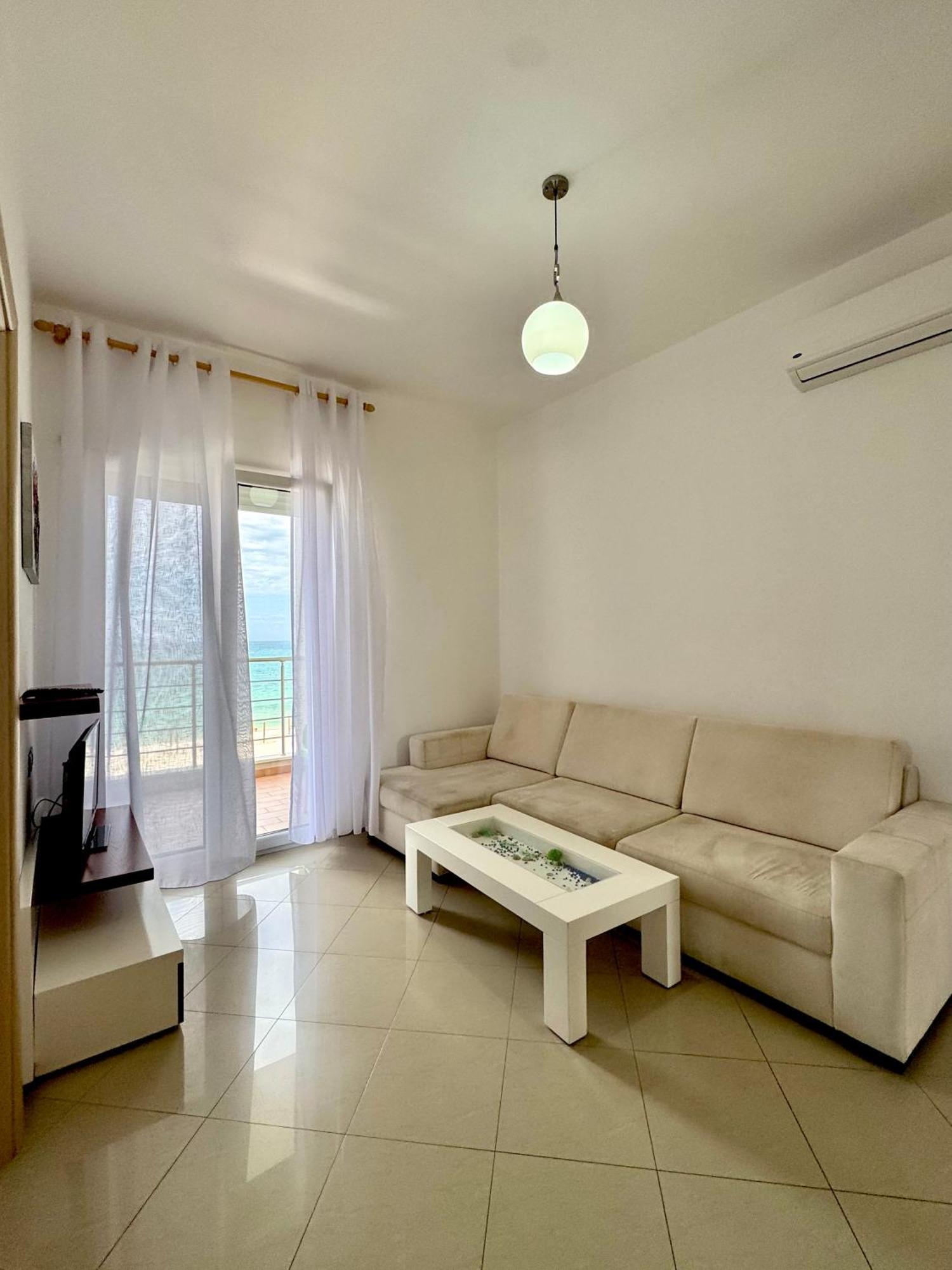 Blue Paradise Hotel Orikum Ngoại thất bức ảnh