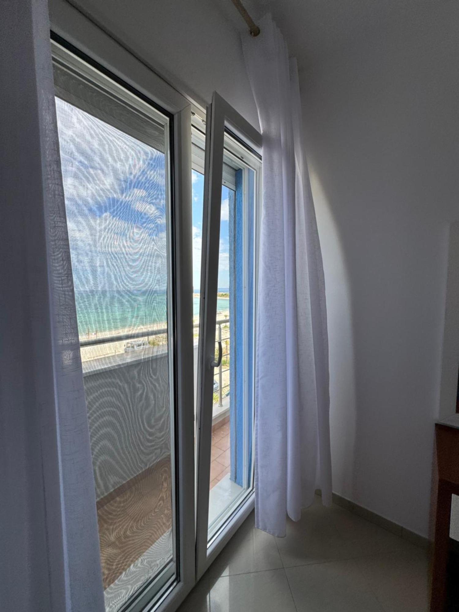Blue Paradise Hotel Orikum Ngoại thất bức ảnh