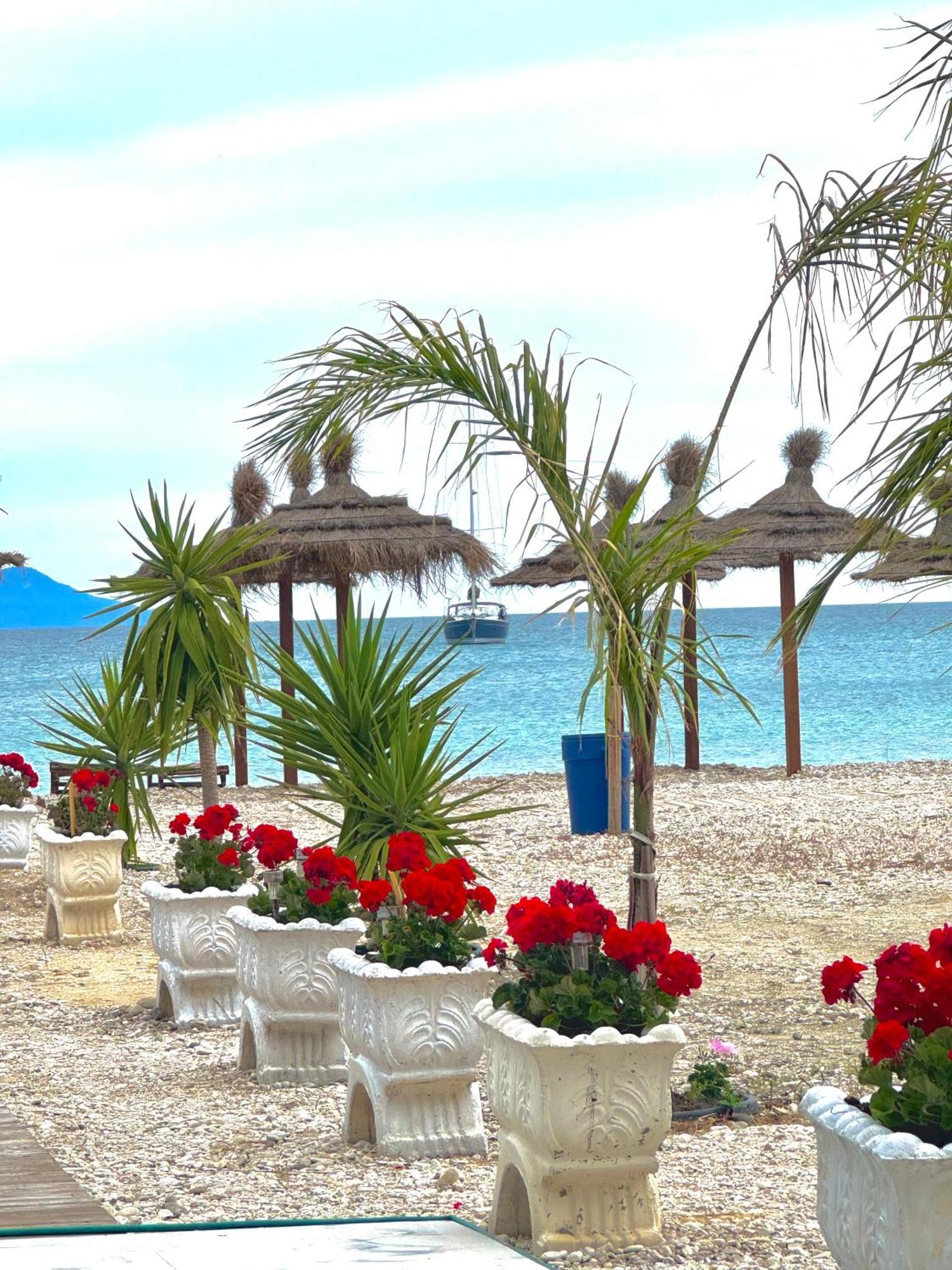 Blue Paradise Hotel Orikum Ngoại thất bức ảnh