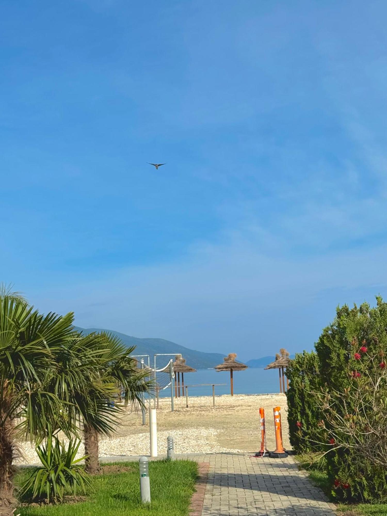 Blue Paradise Hotel Orikum Ngoại thất bức ảnh